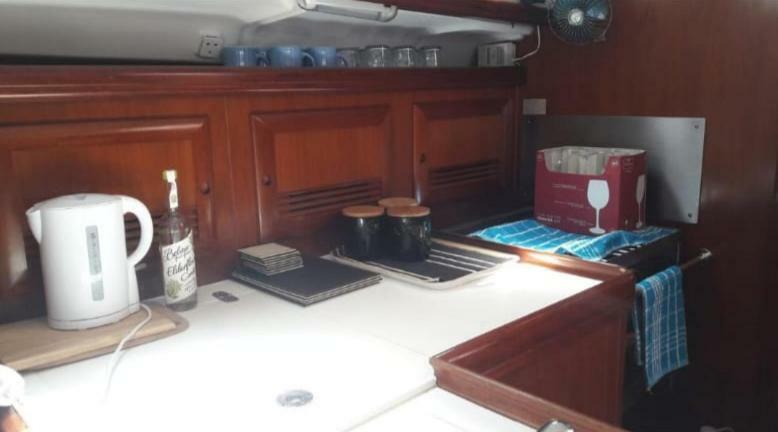 Luxury Yacht Stay "White Dove" Sleeps 6 Гибралтар Экстерьер фото